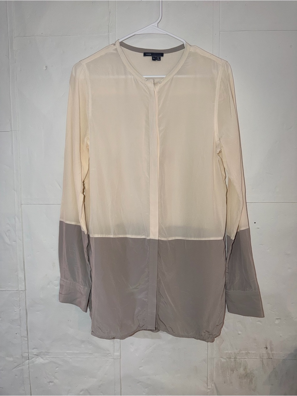 Vince 100% silk size 12 Color block hidden button down blouse shirt